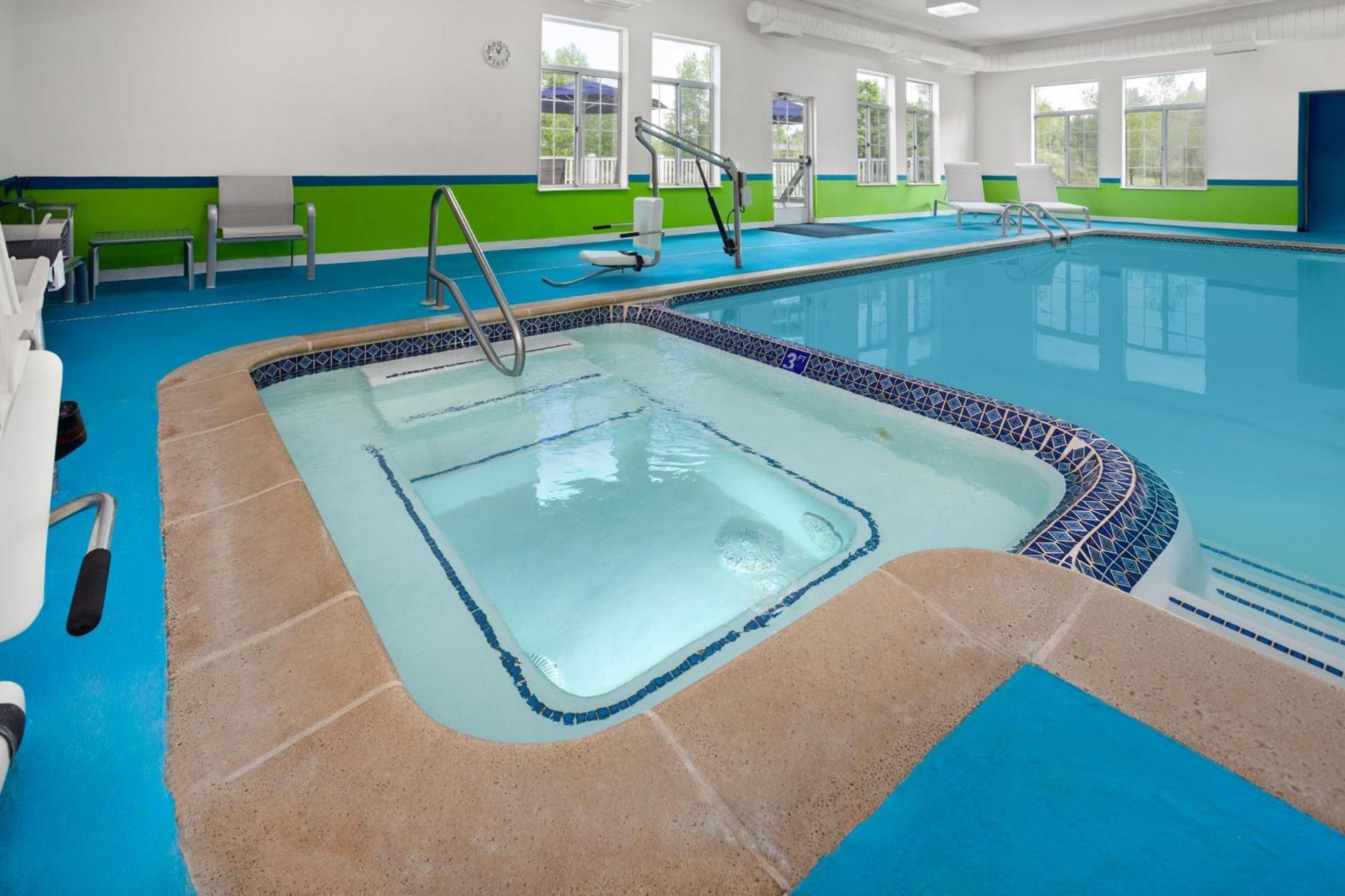 Holiday Inn Express Hotel & Suites Acme-Traverse City By Ihg Eksteriør billede