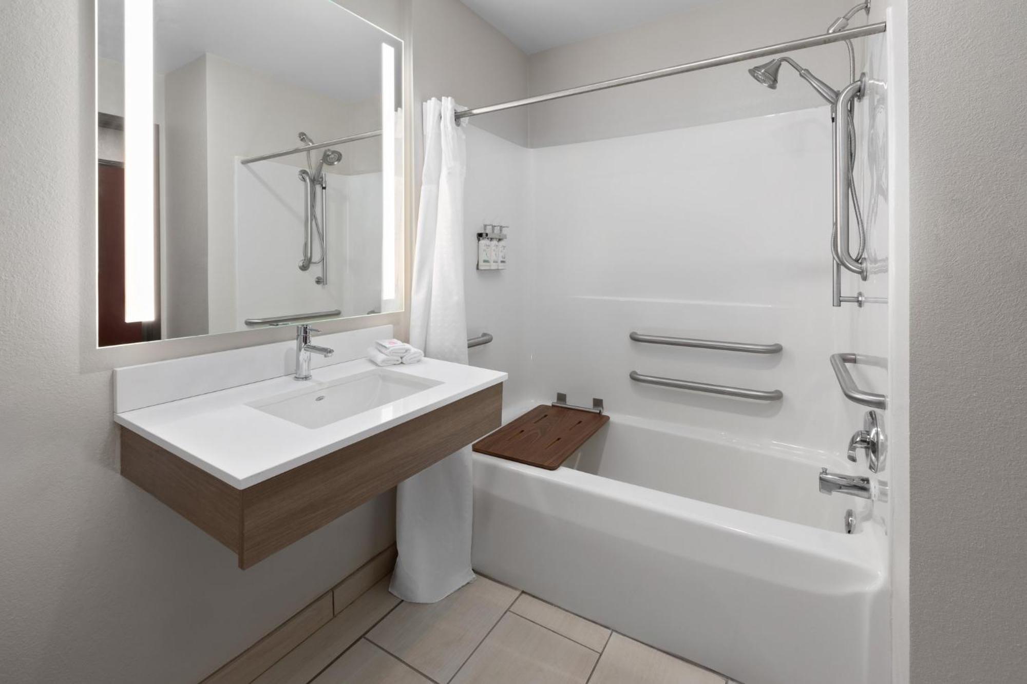 Holiday Inn Express Hotel & Suites Acme-Traverse City By Ihg Eksteriør billede